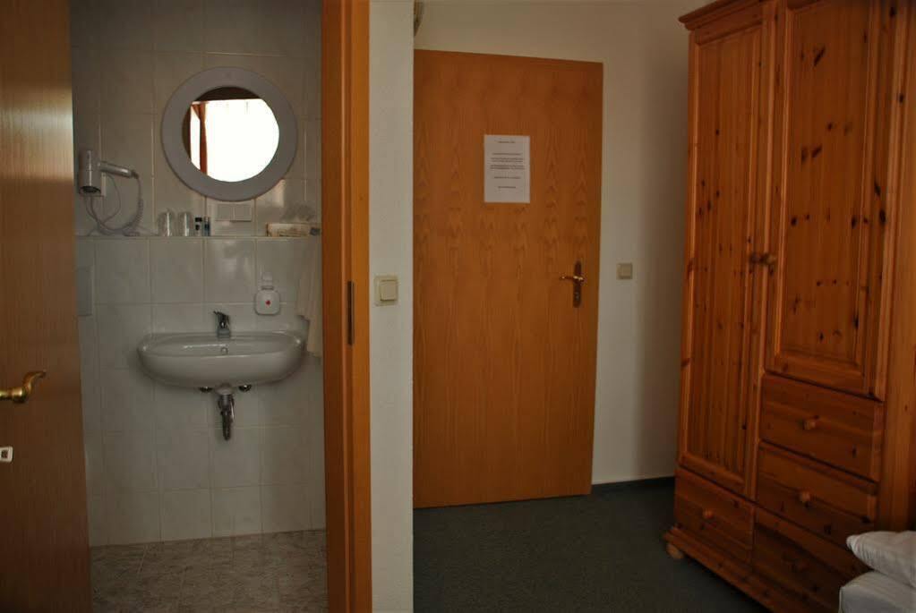 Hotel Abtshof Halberstadt Extérieur photo